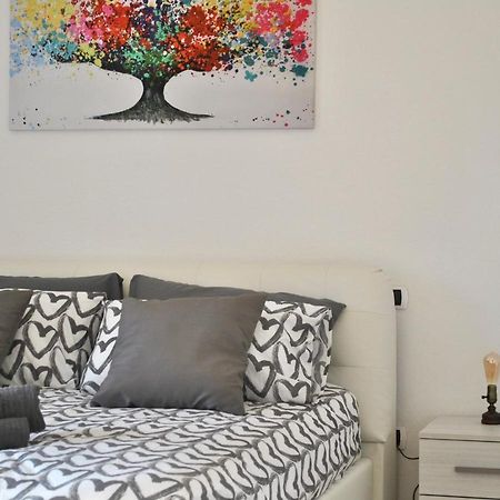 Verba Mundi Guest House Olbia Exterior photo