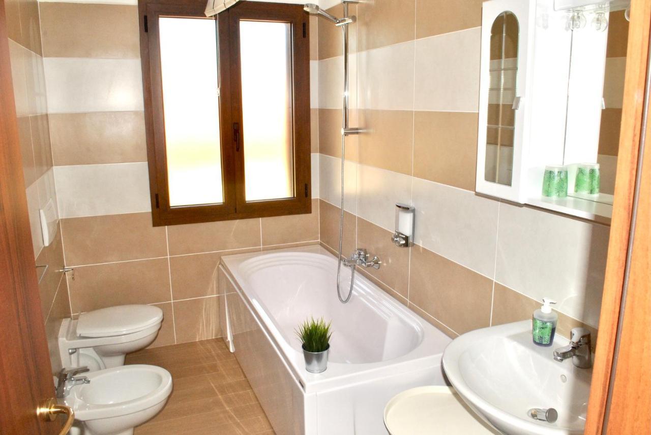 Verba Mundi Guest House Olbia Exterior photo